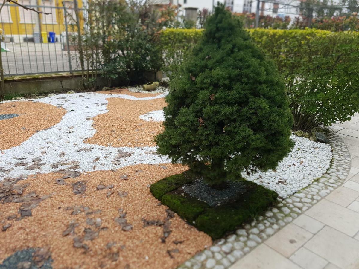 La Maison Verte Hotel Ostellato Kültér fotó